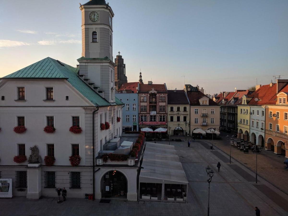 Apartament Z Widokiem Na Rynek Apartment Gliwice Exterior foto